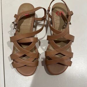 Cute wedges for young girls!
